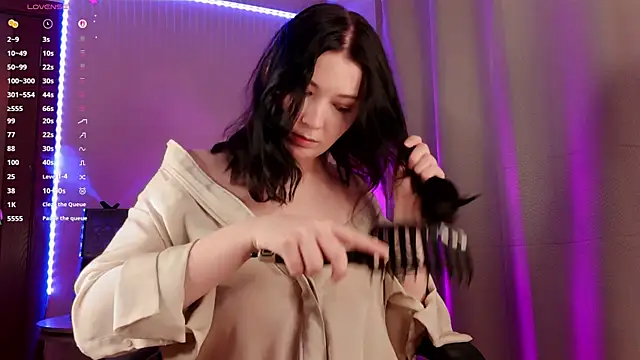 Liraras online show from 12/04/25, 04:27