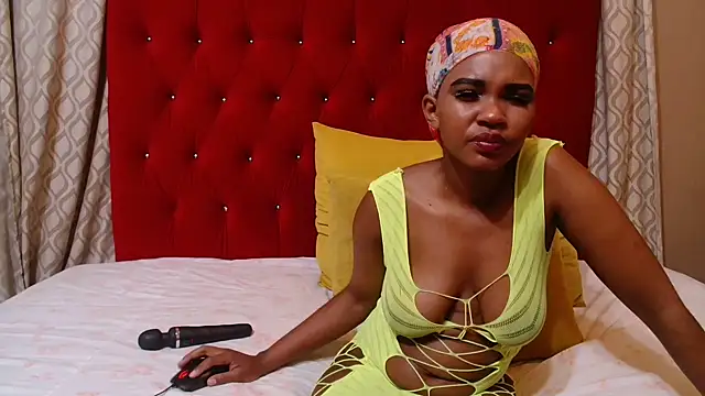 Hotsexyberry21 online show from 09/18/25, 08:22