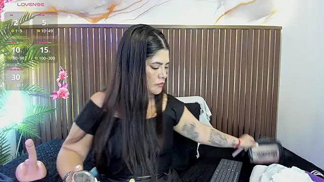 Roxie-NS online show from 04/11/26, 12:20