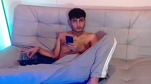 Valentin peach online show from 09/27/25, 09:42