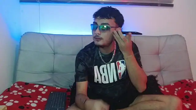 Valentin peach online show from 11/12/25, 06:36