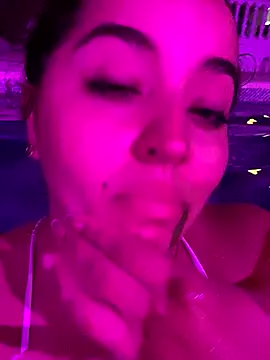 LoanaSantos online show from 09/23/25, 11:52