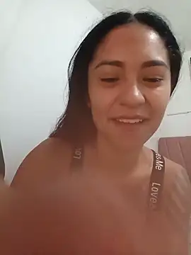 Snapshot of Liahdiaz_ chatting on 05/14/26, 02:57 Liahdiaz online show from 05/14/26, 02:57