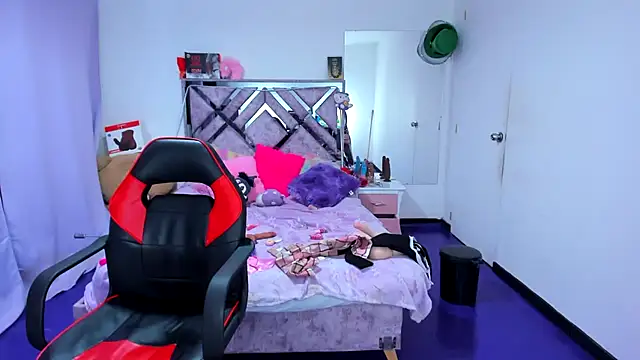 Luna Analya online show from 04/01/26, 04:57