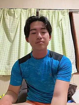 Snapshot of shoma2003 chatting on 05/18/26, 11:49 shoma2003 online show from 05/18/26, 11:49