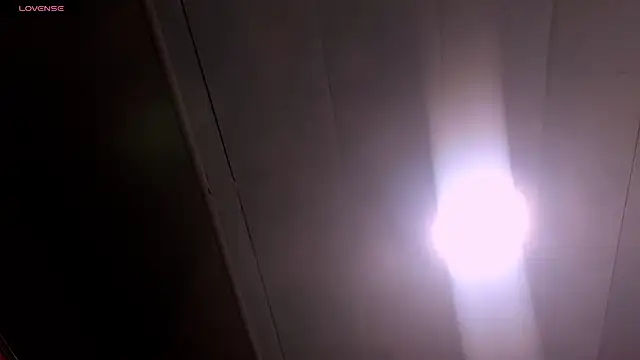 Rihanna hotx online show from 09/11/25, 04:34