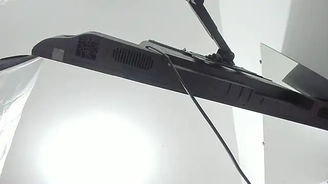 Rihanna hotx online show from 11/14/25, 02:54