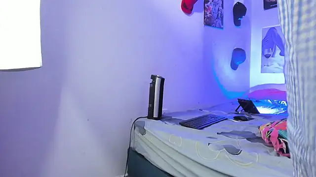 Rihanna hotx online show from 03/27/26, 08:26