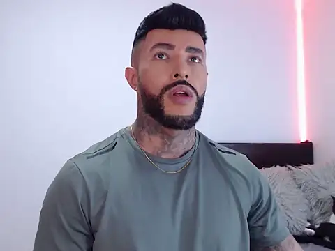 andrea de lucaa online show from 10/20/25, 12:44