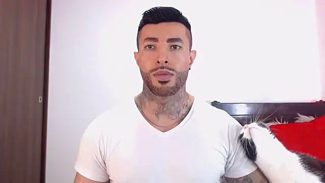 andrea de lucaa online show from 03/04/26, 02:50