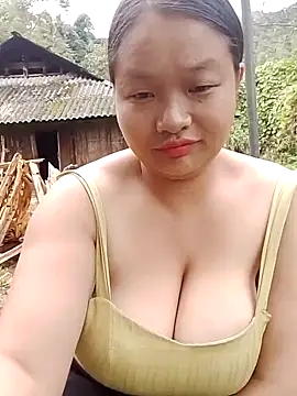 Snapshot of girl-babi chatting on 09/23/25, 02:47 girl-babi online show from 09/23/25, 02:47