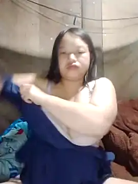 Snapshot of girl-babi chatting on 10/16/25, 03:51 girl-babi online show from 10/16/25, 03:51
