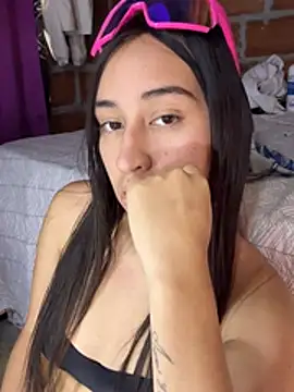 RAKEL37 online show from 04/18/26, 07:58