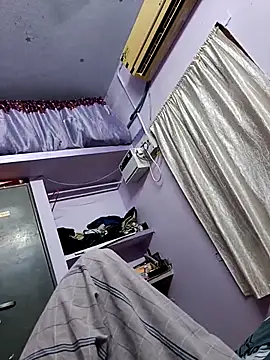 Snapshot of maddy3108 chatting on 09/27/25, 11:48 maddy3108 online show from 09/27/25, 11:48