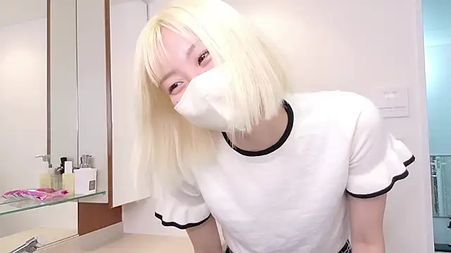 Snapshot of Nana__ch chatting on 07/04/26, 04:13 Nana ch online show from 07/04/26, 04:13