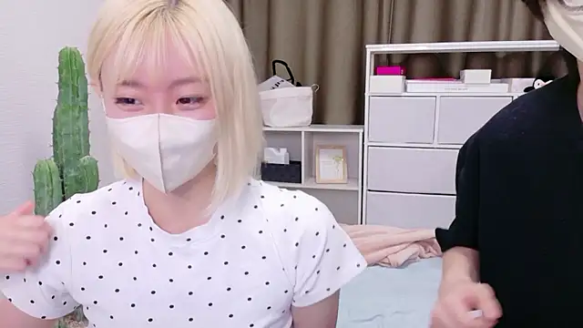 Snapshot of Nana__ch chatting on 07/16/26, 04:24 Nana ch online show from 07/16/26, 04:24