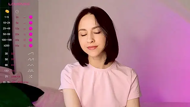 MiaSweetasHoney online show from 11/05/25, 06:24