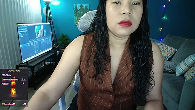 SHEILYN  online show from 03/19/26, 04:27