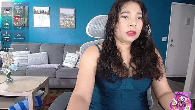 Snapshot of SHEILYN_ chatting on 06/12/26, 04:33 SHEILYN online show from 06/12/26, 04:33