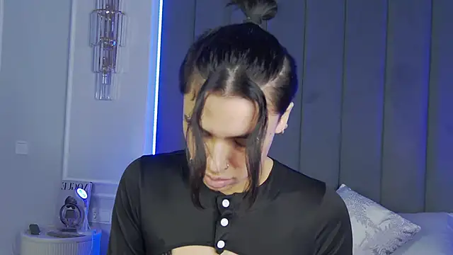 VioletAsh online show from 10/16/25, 04:46