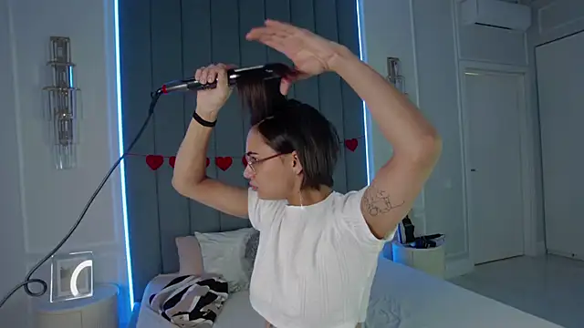 VioletAsh online show from 02/26/26, 04:55