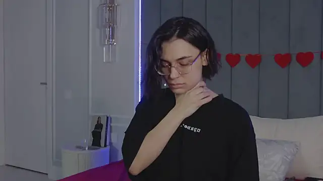 VioletAsh online show from 03/12/26, 04:29