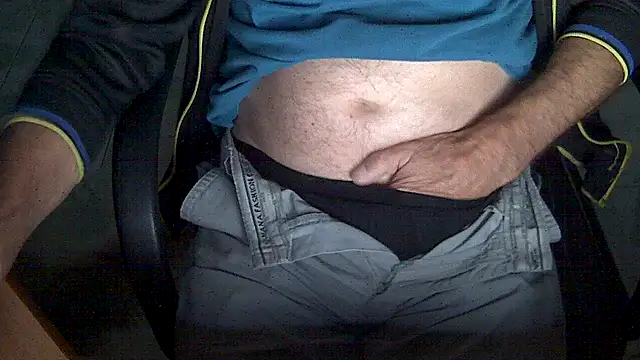 velikifant7 online show from 11/18/25, 05:12