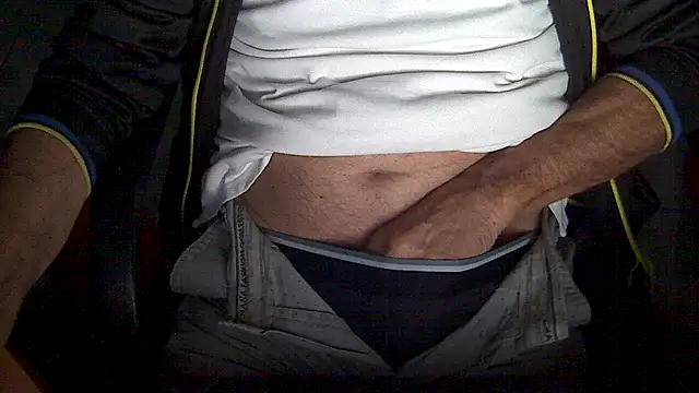 velikifant7 online show from 12/18/25, 05:24