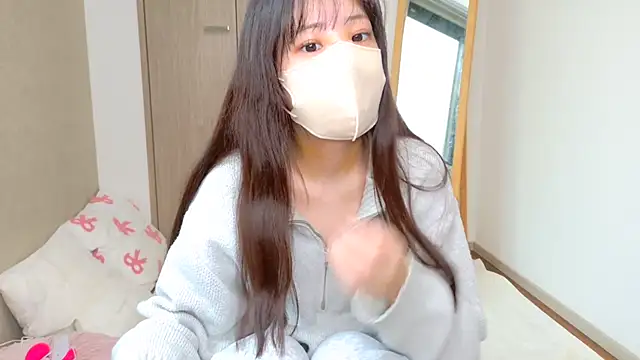 riri  nyan o0 online show from 04/15/26, 05:14