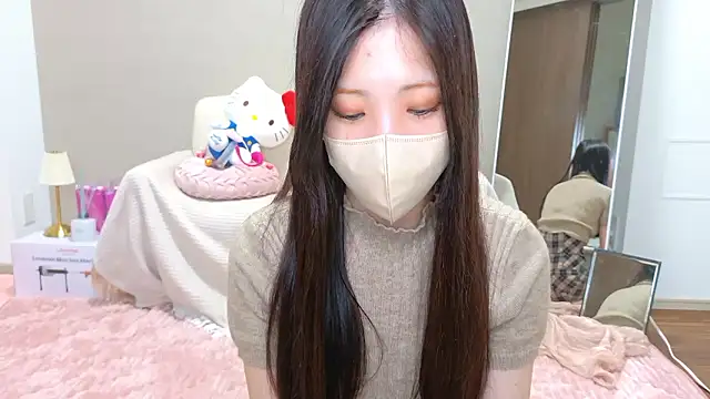 Snapshot of riri__nyan_o0 chatting on 06/19/26, 10:35 riri nyan o0 online show from 06/19/26, 10:35