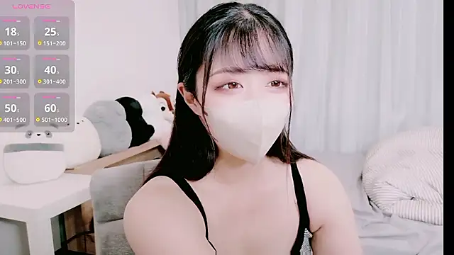 yuna yyy online show from 10/08/25, 04:32