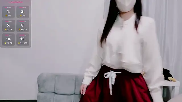 yuna yyy online show from 10/22/25, 04:57