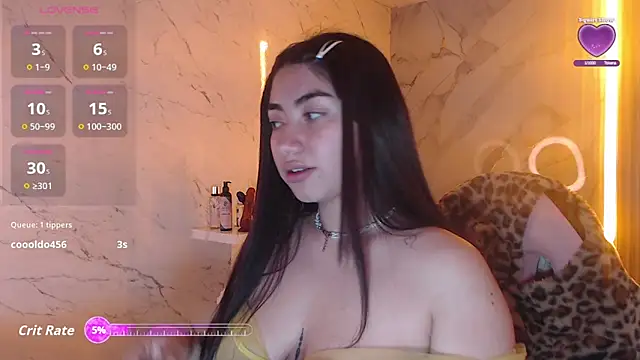 Snapshot of Sophia_tf chatting on 09/28/25, 01:16 Sophia tf online show from 09/28/25, 01:16