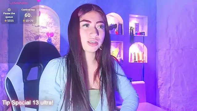 Sophia tf online show from 03/27/26, 03:45