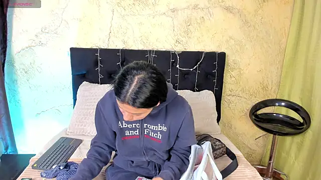 Snapshot of Tiffany_Nm chatting on 05/14/26, 03:08 Tiffany Nm online show from 05/14/26, 03:08