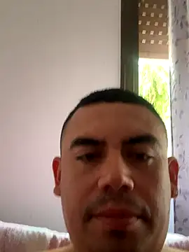 Snapshot of davidxxx099 chatting on 09/08/25, 04:17 davidxxx099 online show from 09/08/25, 04:17