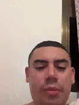 Snapshot of davidxxx099 chatting on 09/15/25, 10:10 davidxxx099 online show from 09/15/25, 10:10