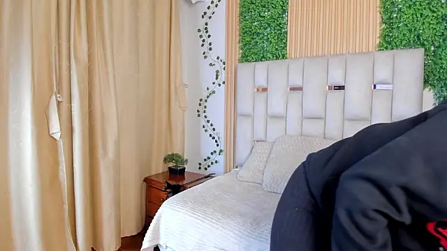 Jade Nmm online show from 02/24/26, 12:36