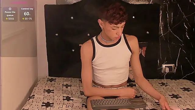 owen sexy25 online show from 10/16/25, 08:10