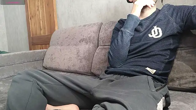 TommyShe1by online show from 09/18/25, 08:49