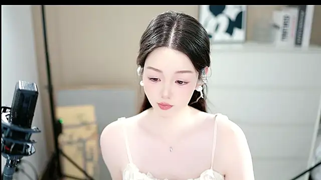 abbyli12 online show from 12/20/25, 03:30