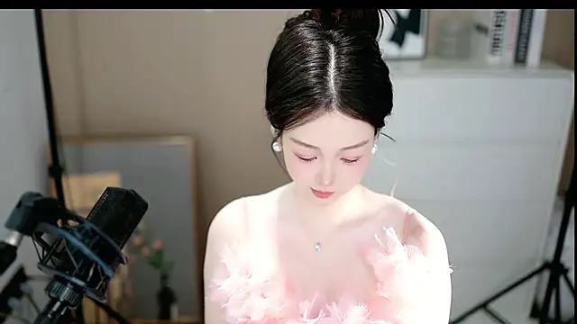 abbyli12 online show from 01/14/26, 05:18