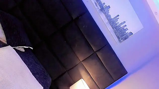 Ana Paaula23 online show from 10/06/25, 08:28