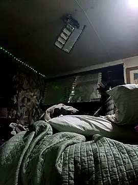 bearded cross online show from 01/16/26, 07:12