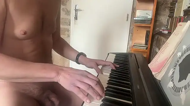 Snapshot of tamtamat46 chatting on 01/12/26, 01:38 tamtamat46 online show from 01/12/26, 01:38