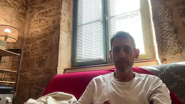 Snapshot of tamtamat46 chatting on 03/21/26, 02:31 tamtamat46 online show from 03/21/26, 02:31