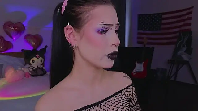 venomeowww   online show from 02/15/26, 03:25