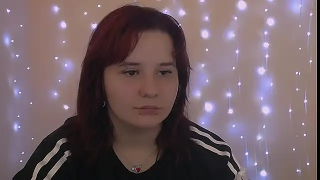 Mina sky  online show from 10/13/25, 09:53