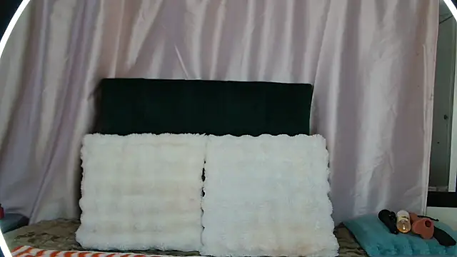 -cleowilliams- online show from 10/14/25, 09:32