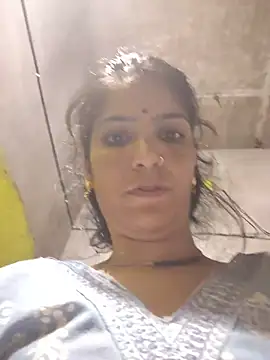 Snapshot of Riya_jaan12 chatting on 06/29/26, 03:12 Riya jaan12 online show from 06/29/26, 03:12